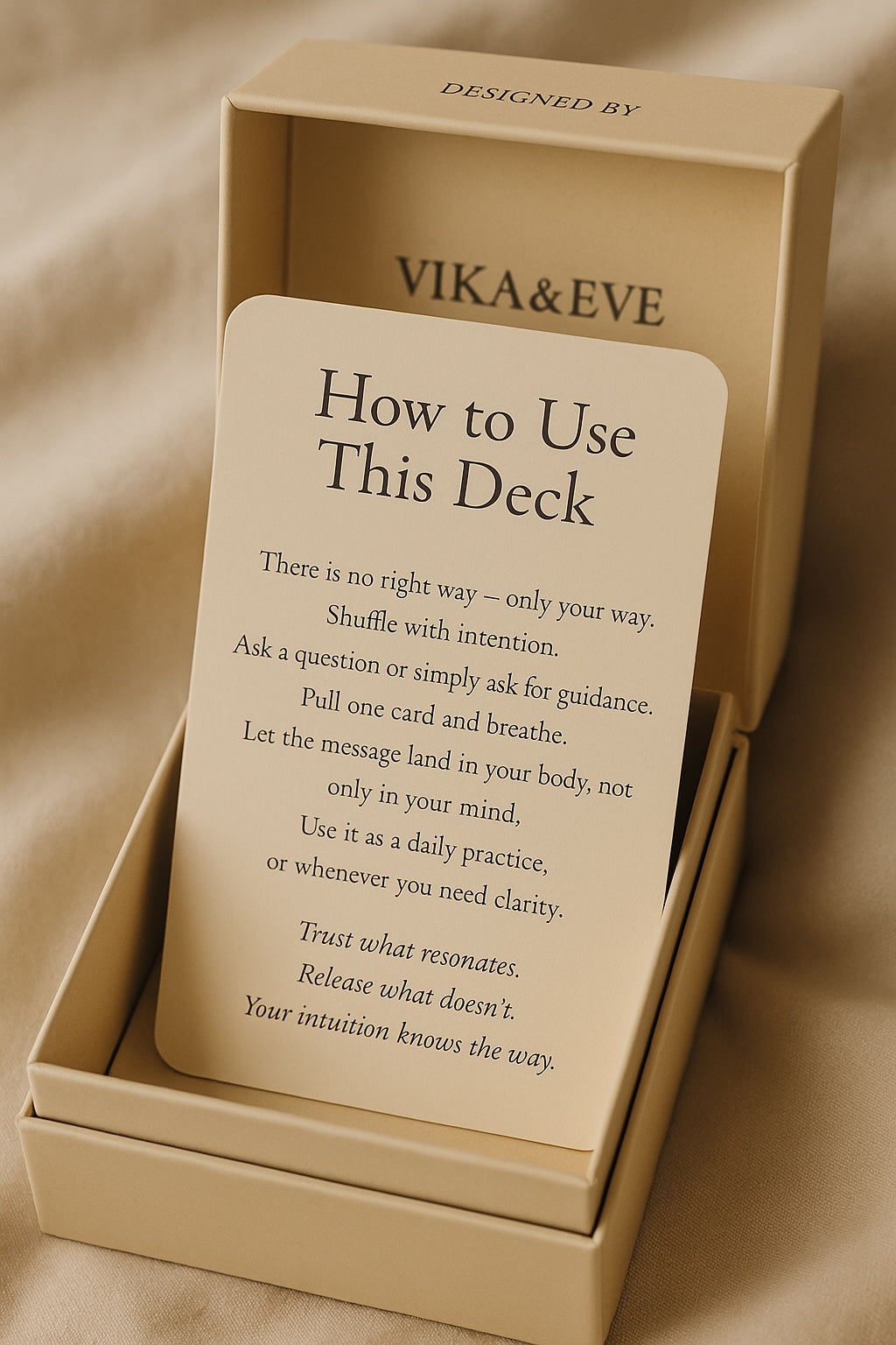 VIKA&EVE – Daily Guidance Card Deck